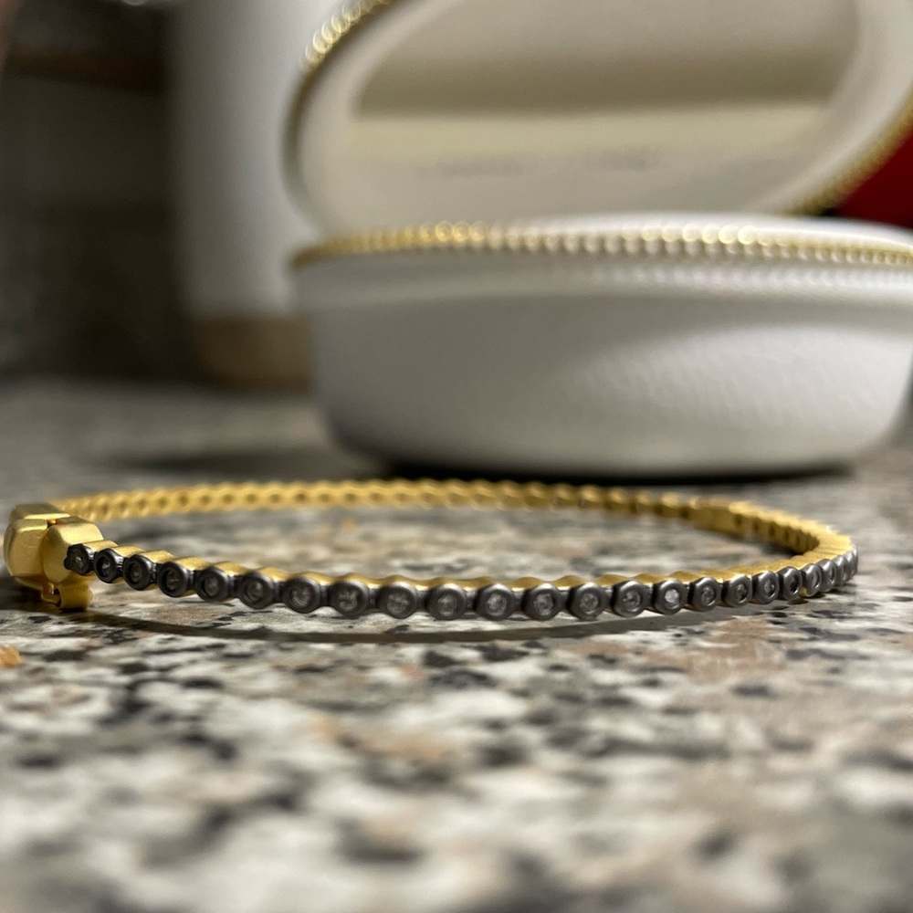 Freida Rothman Bangle